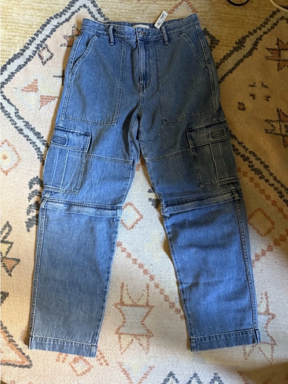 New Madewell Baggy Straight Cargo Jeans in Thetford Wash: Zip-Off Edition Sz 28 - Picture 4 of 5